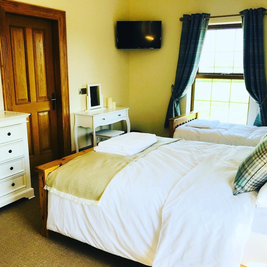 Bed and Breakfast Beechtree Manor Cullybackey Экстерьер фото