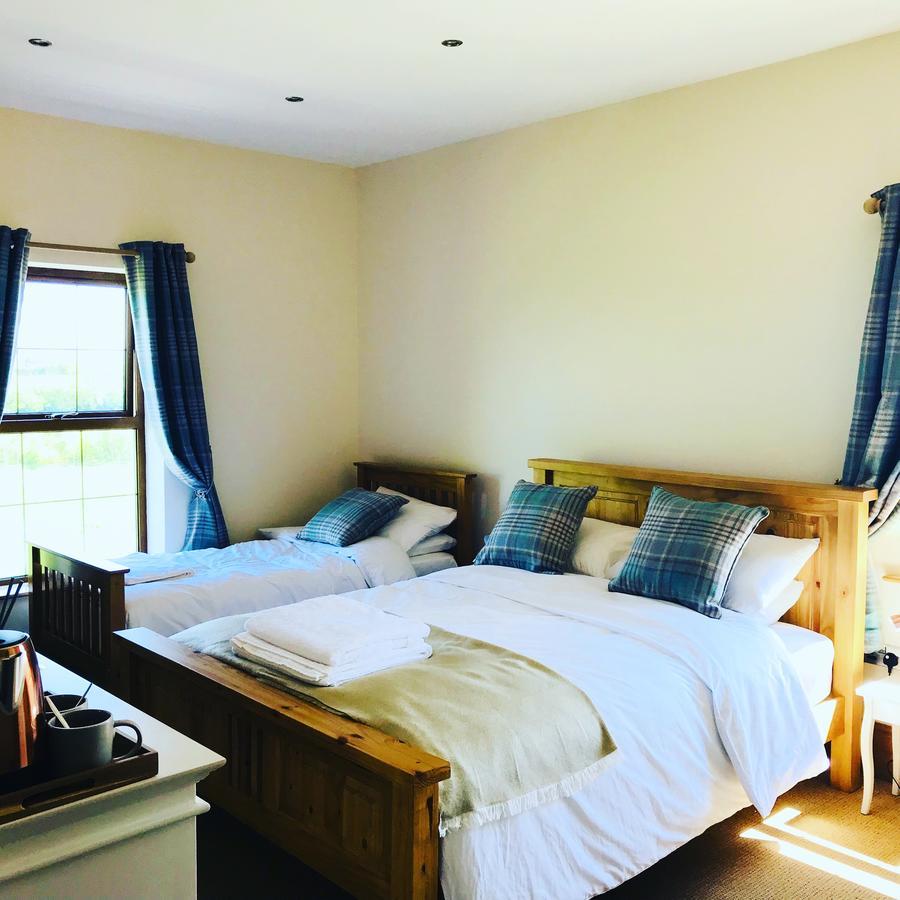 Bed and Breakfast Beechtree Manor Cullybackey Экстерьер фото